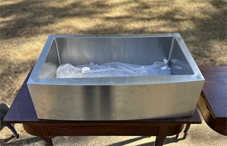Brand New 33” Farm House Sink Never Installed $1200