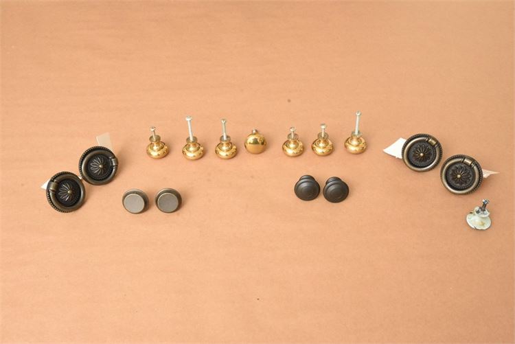 Collection of 9 new knobs and 7 used brass knobs