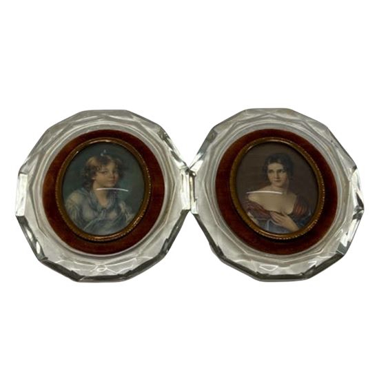 Pair Glass Framed Cameo Creation