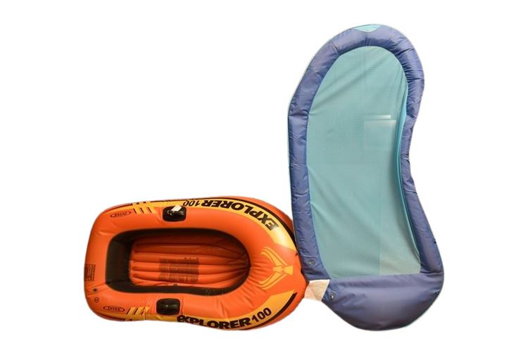 Group Pool Floats