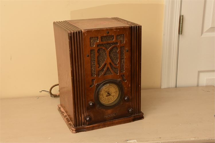 Old GE radio