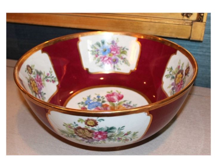 Large Famille Rose Sgaffiato Ruby-Ground Medallion 15.75" Punch Bowl
