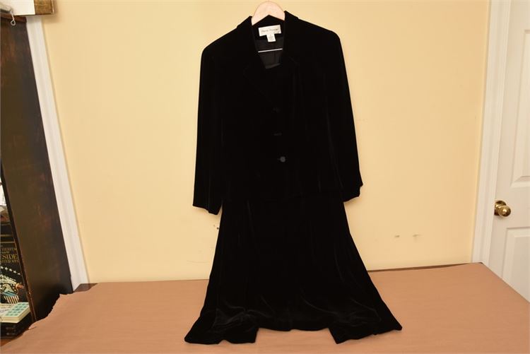 Velveteen, Rena Rowan suit with long skirt (14)