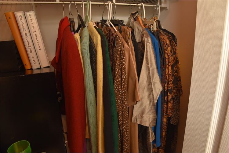 Assortment of long/short blouses, jackets and sweaters