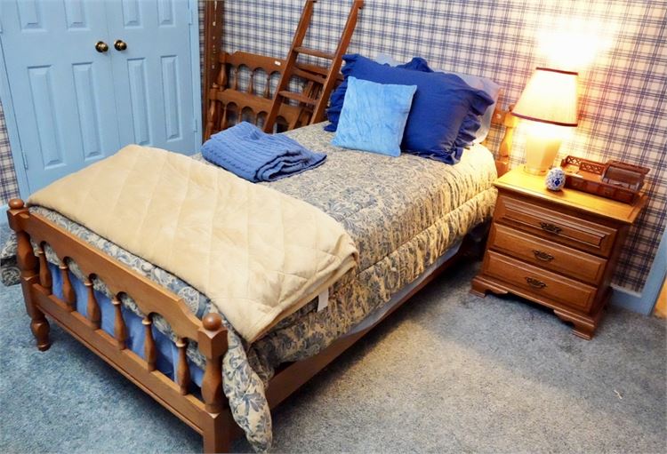 Young Henkel Bedroom Set / W Bunk Beds