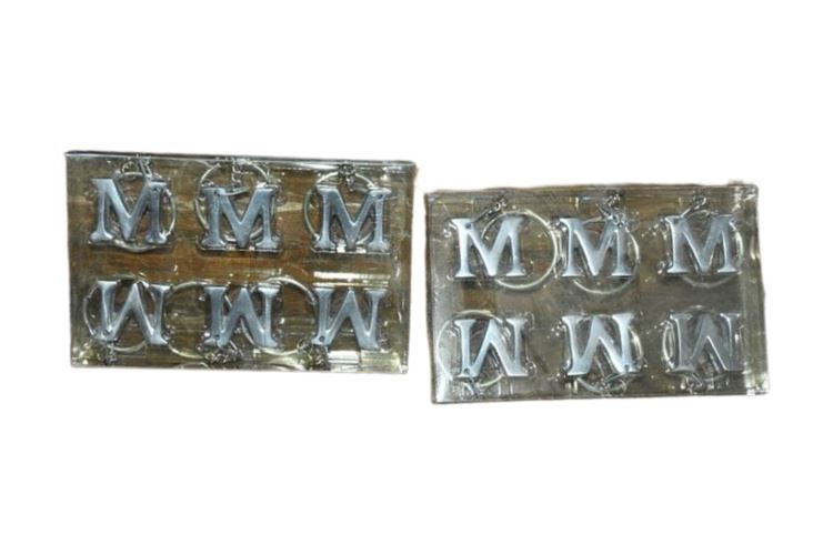 12 (12) Letter M napkin Rings