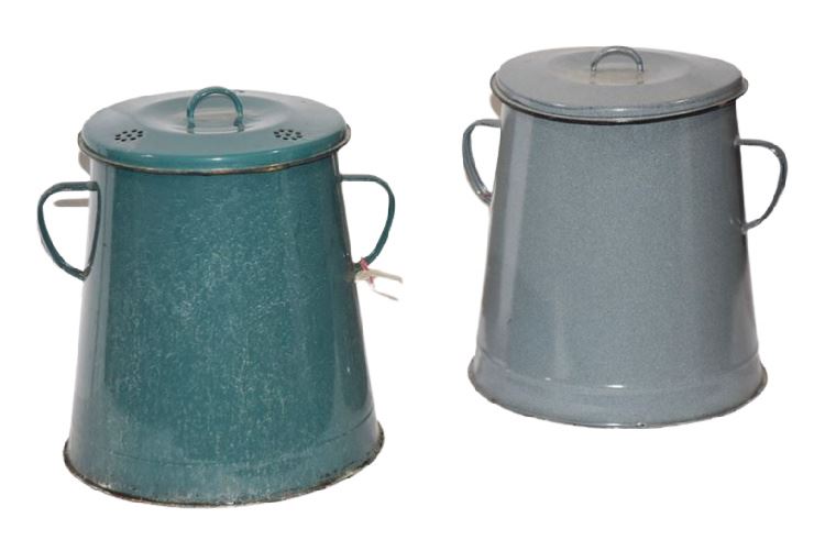 Two (2) Pots With Lid