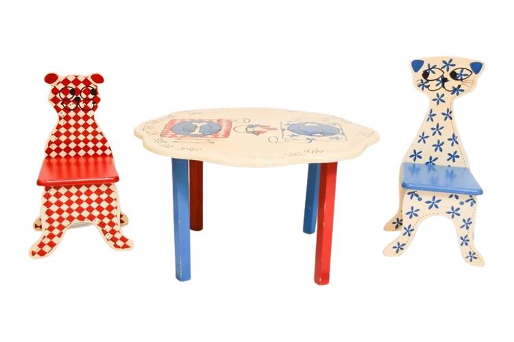 1970’S CALICO CAT & GINGHAM DOG CHILD’S PLAY TABLE & CHAIRS SET