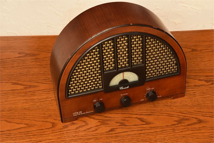 Randix radio Model OTR-98 Cariole AM/FM Radio