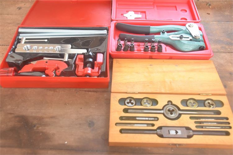 Group Hand Tools and accessories