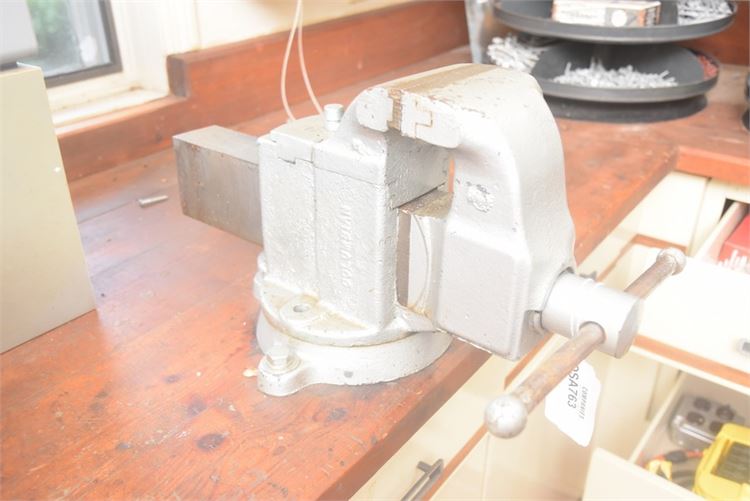 Bench Mounted Vise