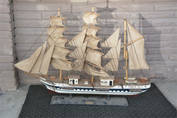 SIMON BOLIVAR Model Ship