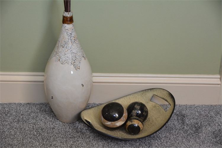 Vase and Center Bowl With Spheres