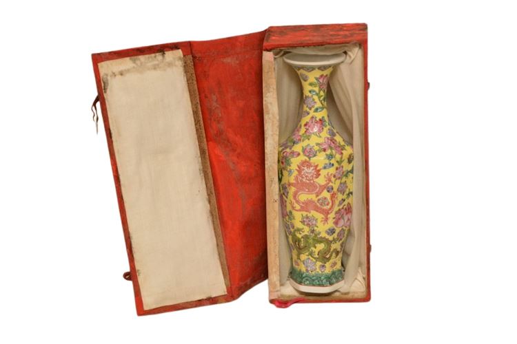 Asian Vase With Box
