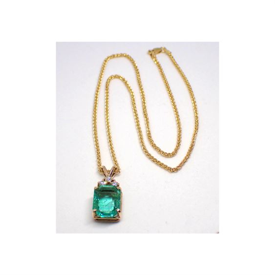 14K Yellow Gold 6.80 Ct Emerald and Diamond Pendant and Chain (New)