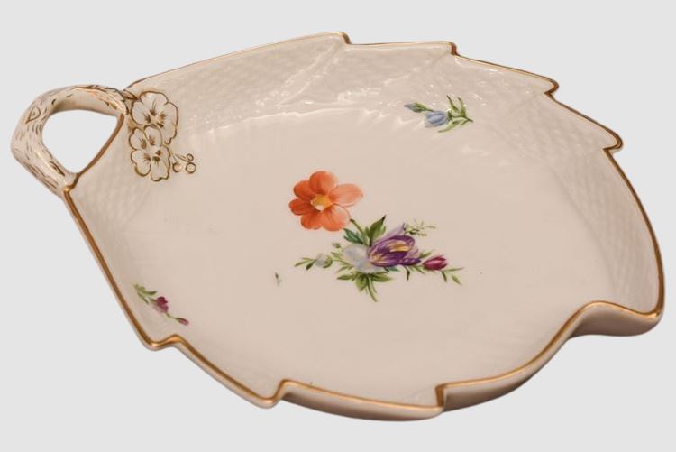 Royal Copenhagen, FRIJSENBORG, Leaf Shaped Dish