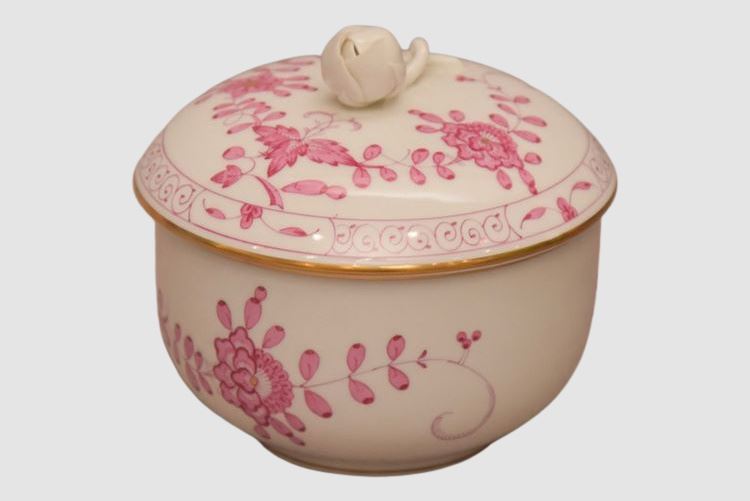 Meissen Sugar Bowl & Lid Indian Painting Pink