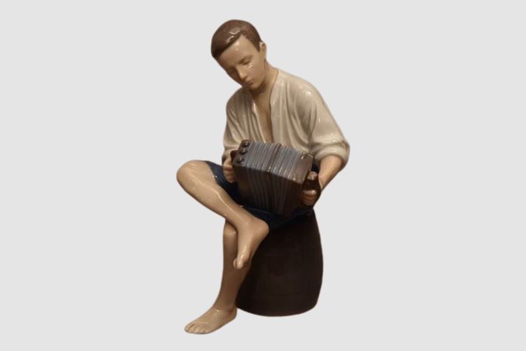 Porcelain Figurine "Boy With An Accordion", Bing & Grondahl