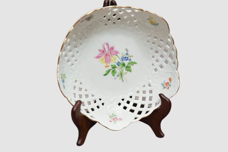 Meissen Reticulated Fluted Bowl