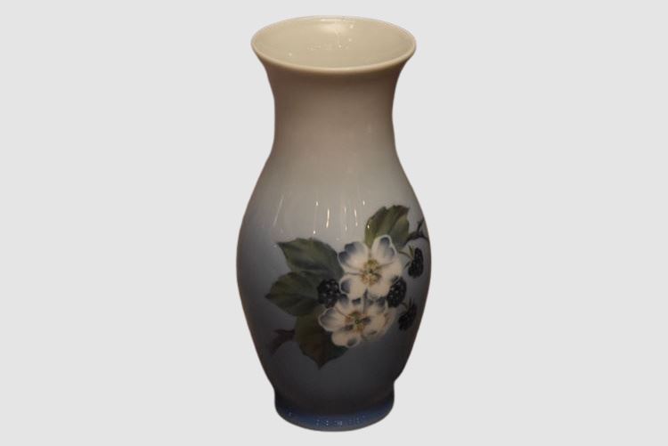 Royal Copenhagen BLACKBERRY, BRAMBLE and BLOSSOM VASE