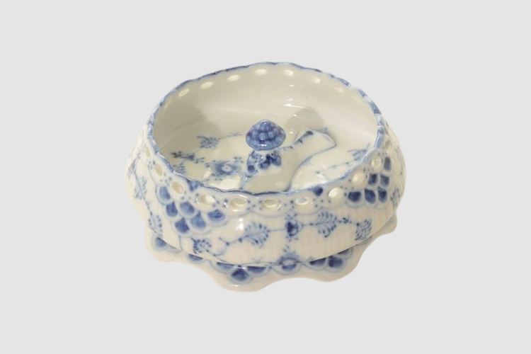 Royal Copenhagen Blue Fluted Full Lace Ashtray