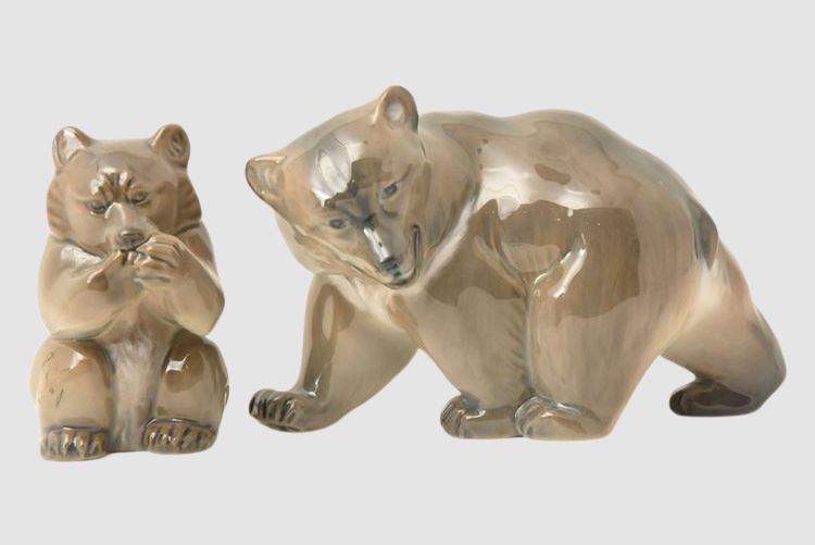 ROYAL COPENHAGEN WALKING BROWN BEAR PORCELAIN FIGURINE