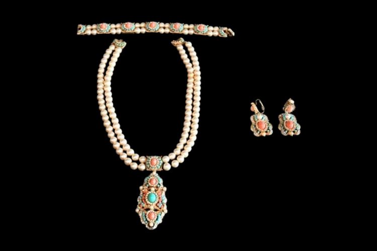 Vintage Turquoise Jewelry Set