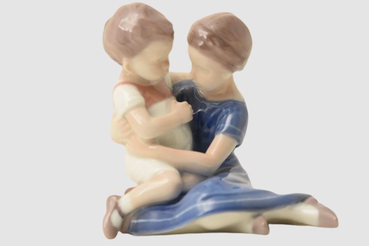 Bing and Grondahl Boy and Girl Children Playing Porcelain Figurine