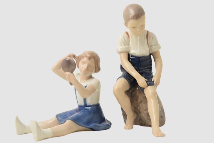 Bing & Grondahl Boy sitting on stone rolling up trousers Girl with Comb & Mirror