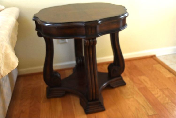 Traditional Style End Table
