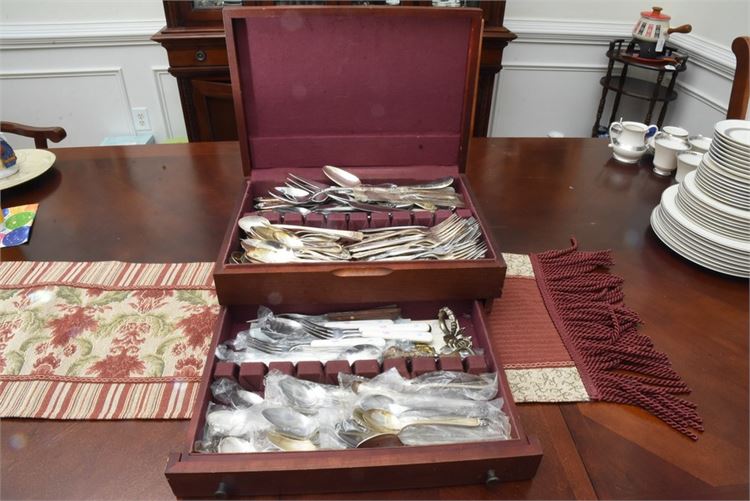 Group Misc Flatware With Storage Box