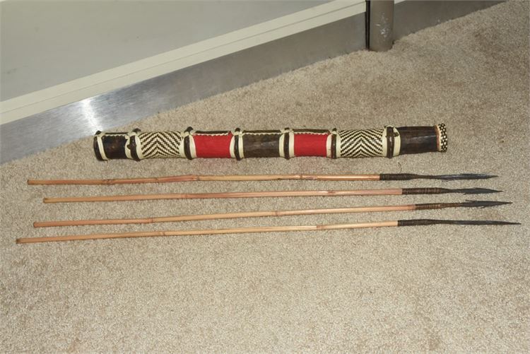 ANTIQUE INDONESIAN TRIBAL QUIVER WITH  ARROWS FOR A HUNTING BOW.