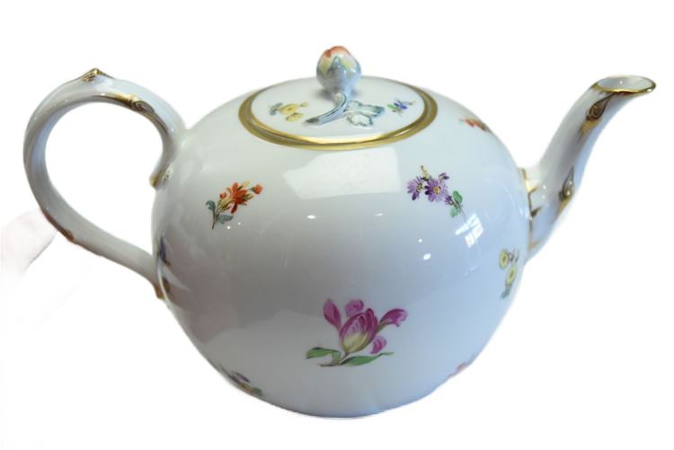 Meissen Porcelain Scattered Flower Teapot