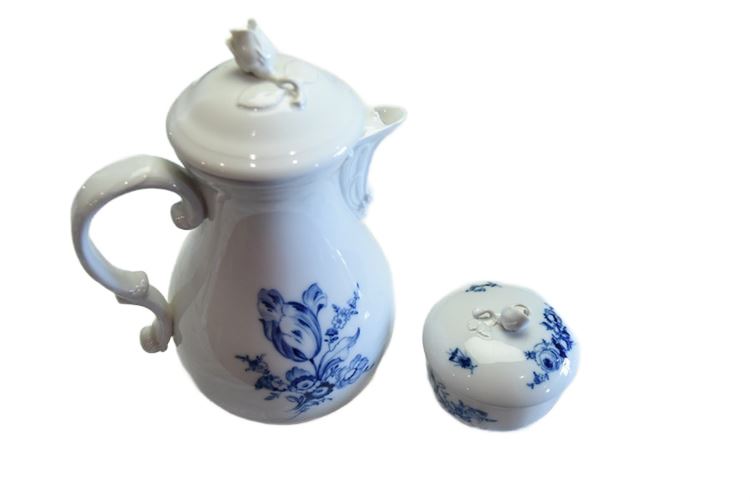 Meissen Porcelain Teapot and Trinket Box