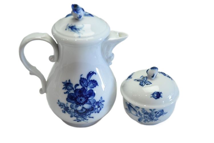 Meissen Porcelain Teapot and Trinket Box