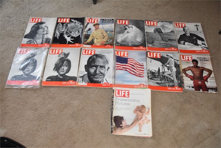 Group Vintage LIFE Magazines