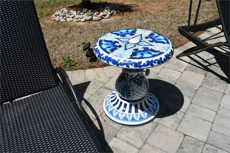 Perissa Umbrella Table