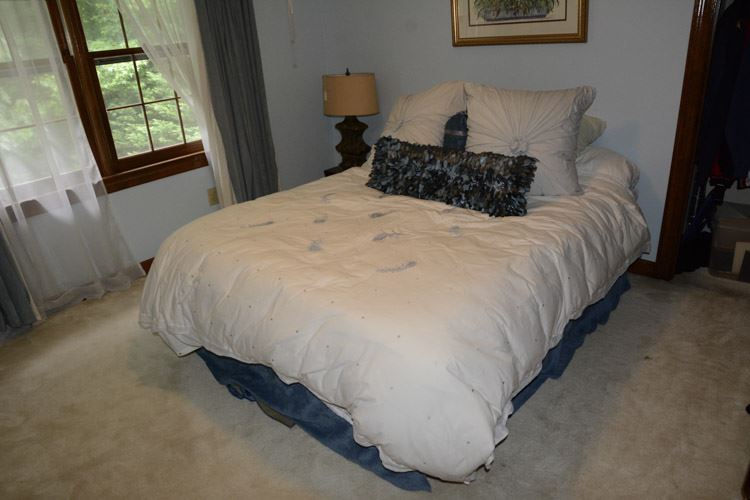 Bed Linens and Bedding