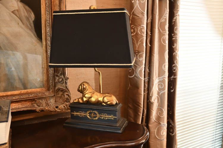 Lion Motif Table Lamp