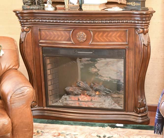 Freestanding electric fireplace w/blower  w Remote