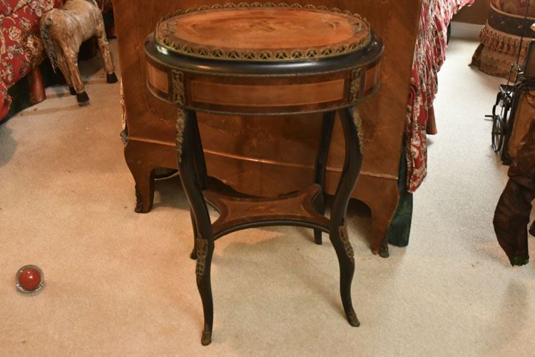Louis XV Style Oval Top Serving Stand