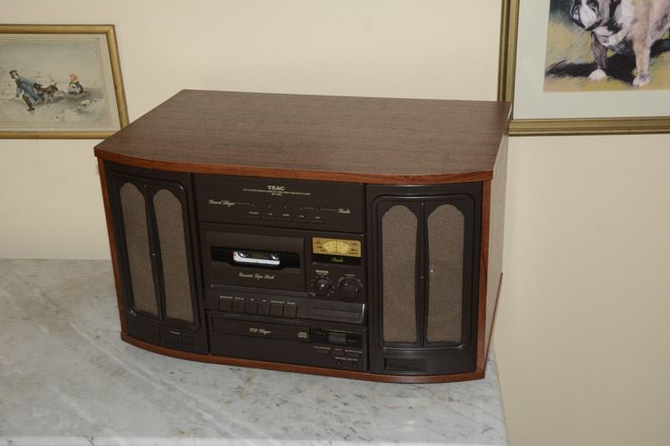 Teac Genuine Music Player (Will Not Play Fake Music)