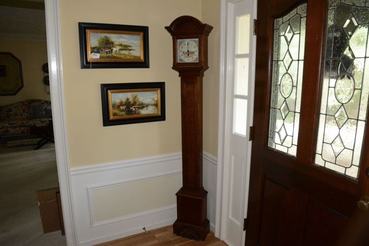 Sleigh Grand Mothers Clock