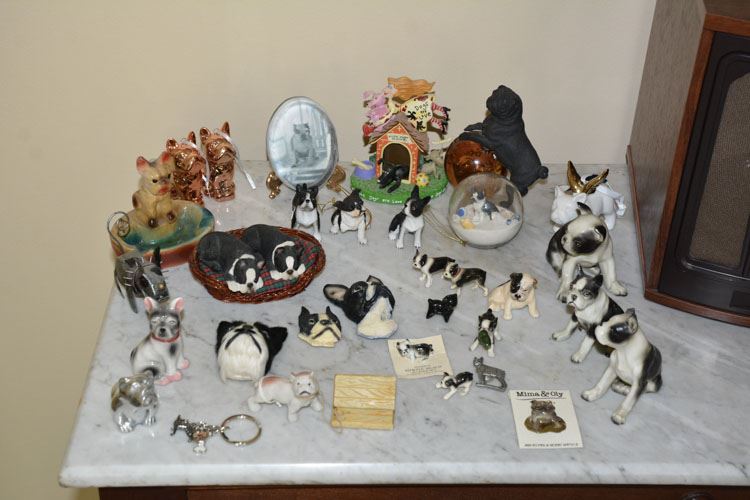 Collection Dog Figures