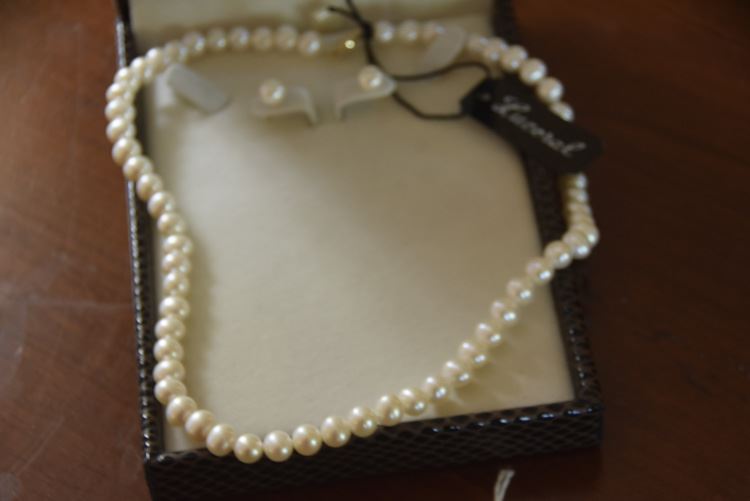 Lucoral Cultured Pearl Necklace and Earrings14K Clasp