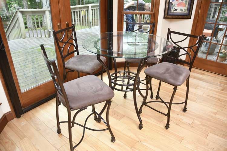 Metal Dinning Table with Glass Top and Four Chairs