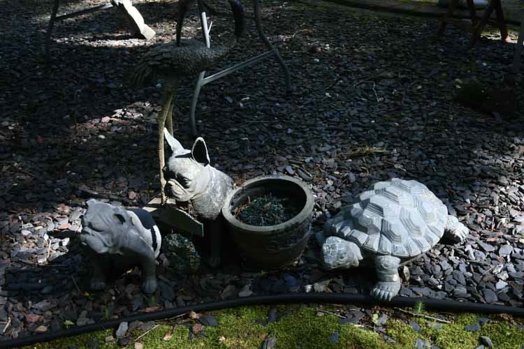 Garden Statues and Planter