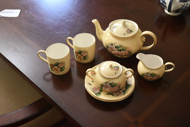 Floral Decorated Porcelain Tea Set