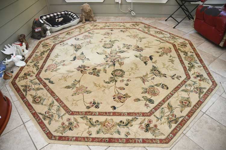 Octagonal Floral Design Area Rug