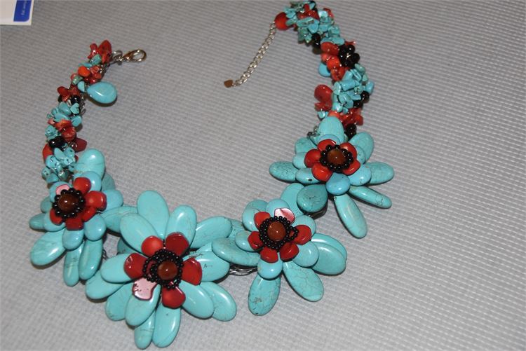 Floral Turquoise Bead Necklace